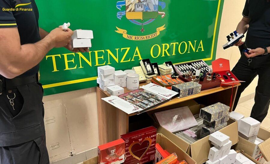 Francavilla al Mare: scoperta dalla GdF una “boutique del lusso”, sequestrati prodotti cosmetici e tecnologici contraffatti
