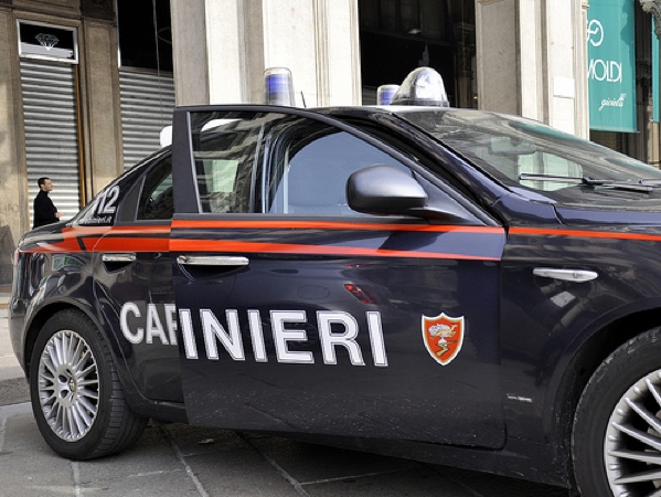 Carabinieri Auto
