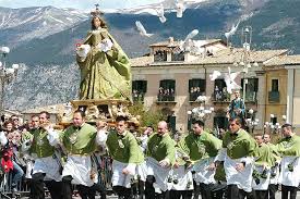 madonna che scappa copia