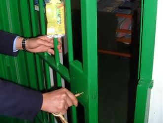 tunisino morto in carcere non suicidio i musulmani sardi chiedono l autopsia-330-0-361852