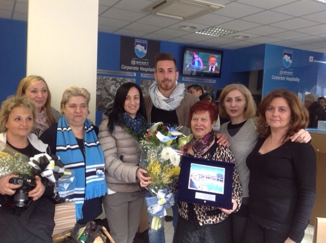 Donne biancazzurre copia