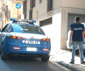 polizia-11-300x249