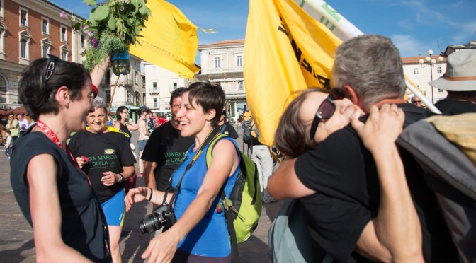 lunga marcia per laquila