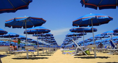 ombrelloni-spiaggia-400x215