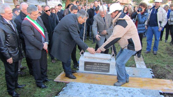 Posa 1 pietra ospedale Sulmona