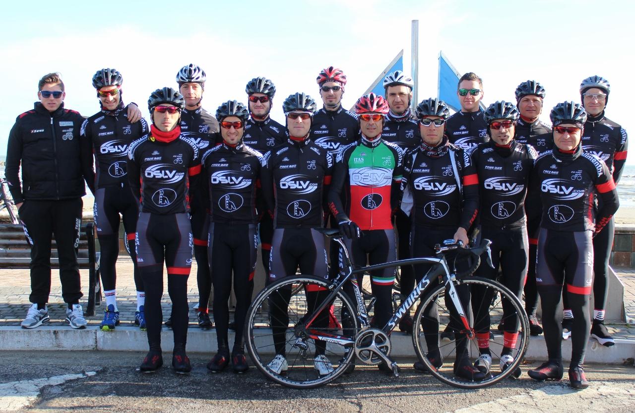 Team Go Fast 2015 foto di gruppo