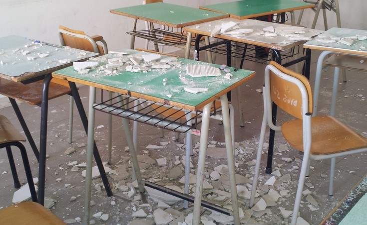 Crollointonacoscuola