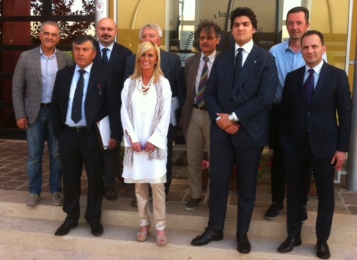 Giunta camerale da sx Claudio Travaglini Nicola Sichetti Lido Legnini Marisa Tiberio Enrico Iacobitti Roberto Di Vincenzo Paolo De Cesare Mario Di Pardo Francesco Angelozzi