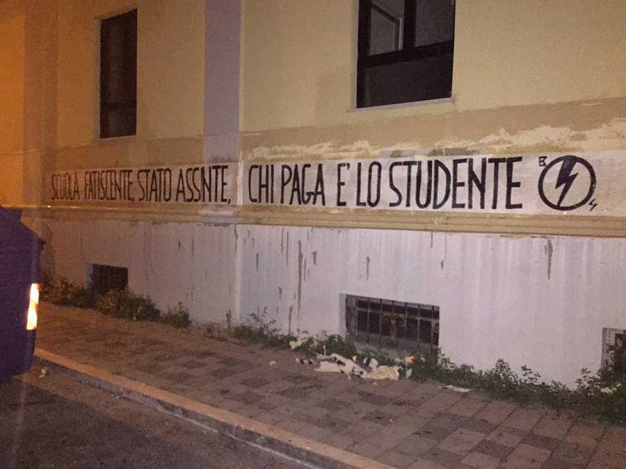 striscione-blocco