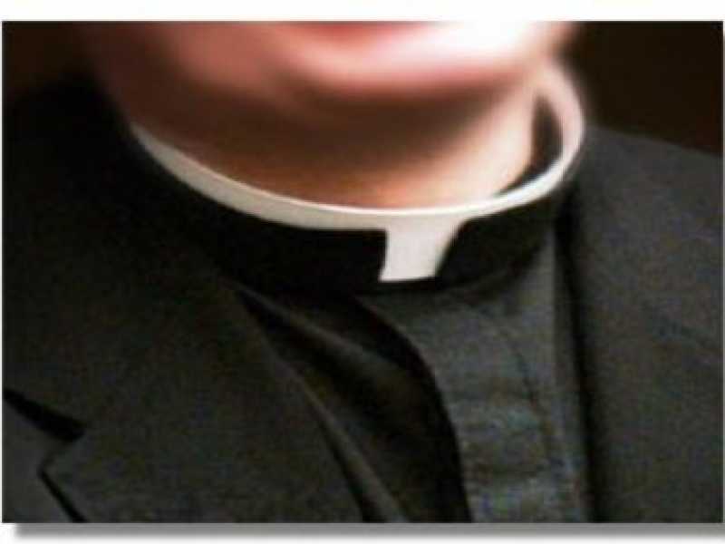 laquila-prete-ricattato-studente-a-processo