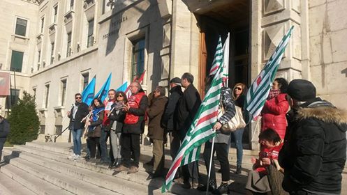 protesta-sindacati-pe