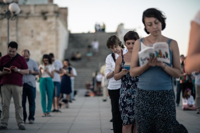pescara-sentinelle-in-piedi