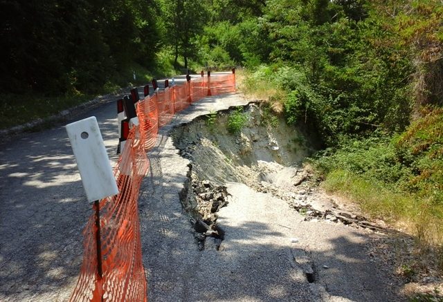 Castelguidone-frana-provinciale