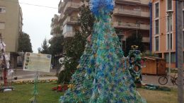 albero-natale-arcobaleno