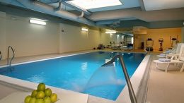 piscina-albergo-campo-imperatore