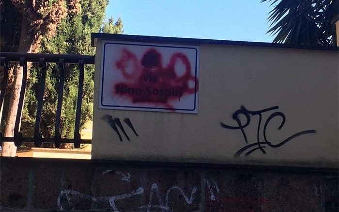 sospiri-targa-imbrattata11