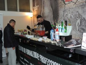 Foto barman all'Open Night
