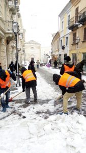 neve-neri-al-lavoro3