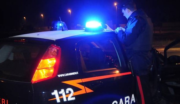 Risultato immagini per carabinieri notte osto blocco"
