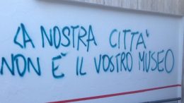 vandali-scritte1