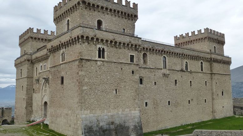 celano-castello1