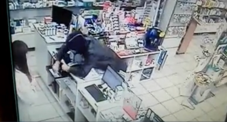 rapinatore-parafaramacia1