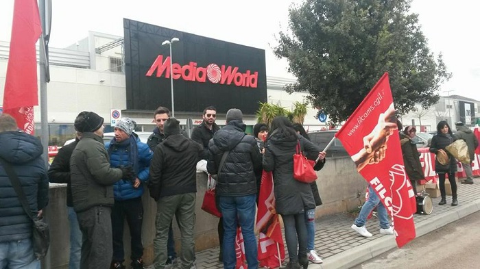 sciopero-mediaworld1