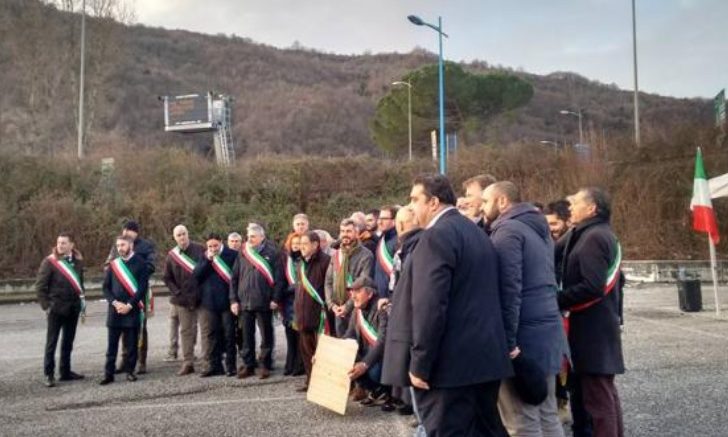 pedaggi-protesta-sindaci11