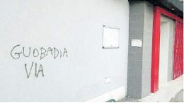 goubadia-scritte-contro1
