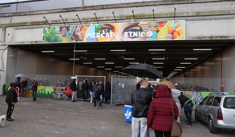 mercato-multietnico1