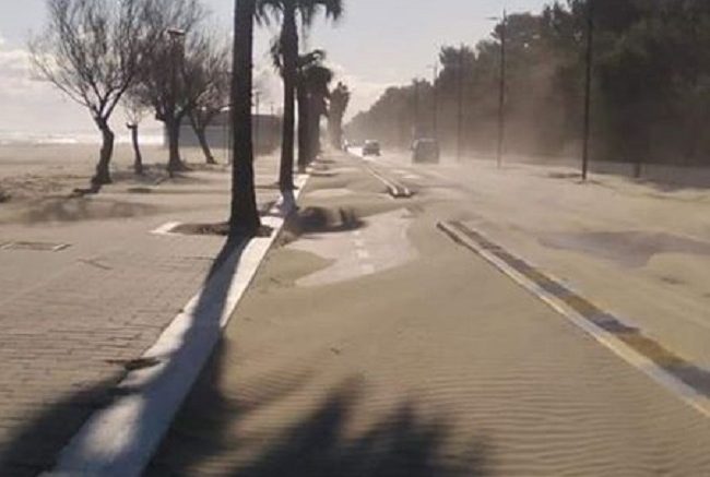 sabbia-strada-montesilvano1